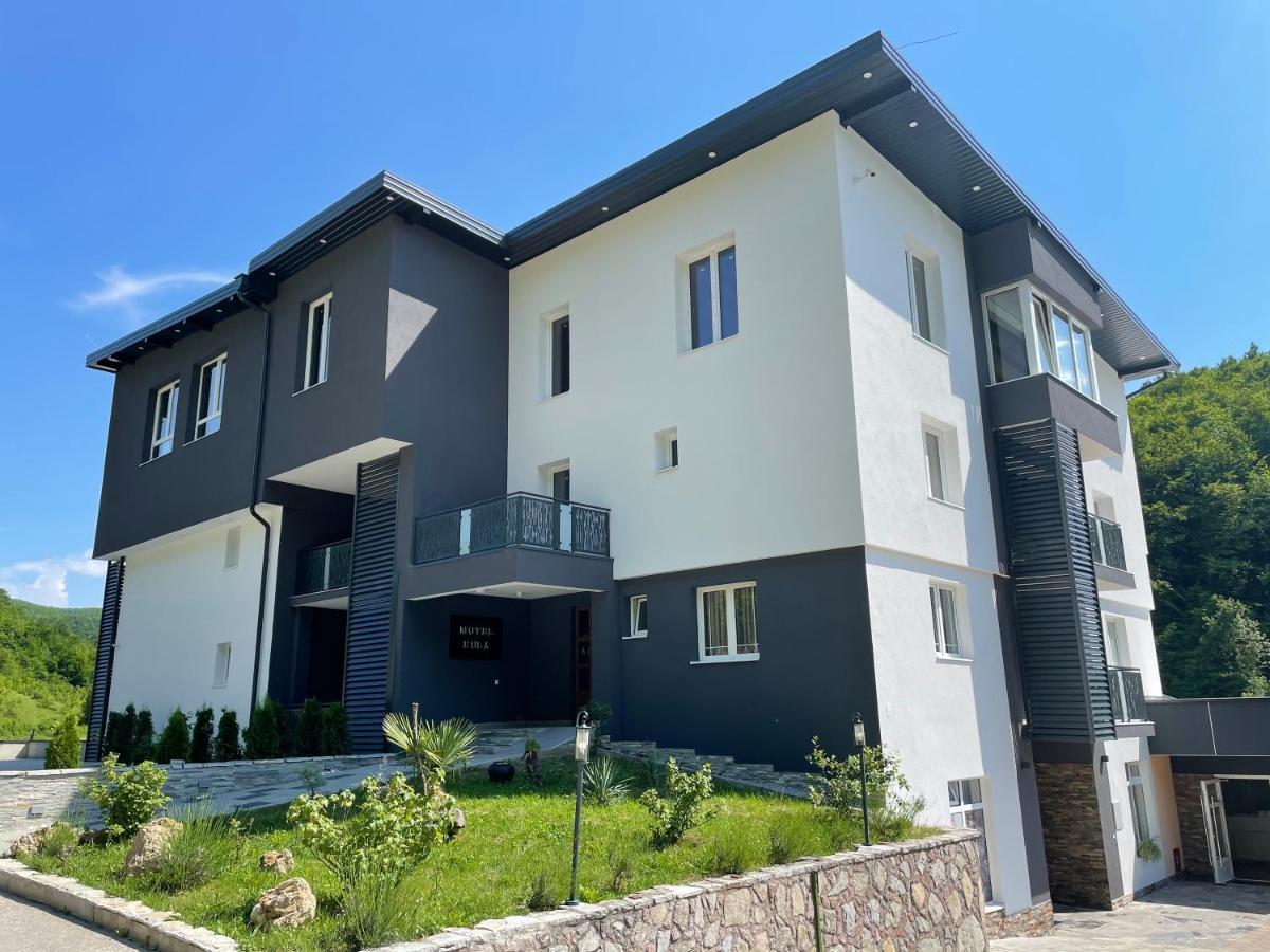 Motel "Kula" Cazin Εξωτερικό φωτογραφία