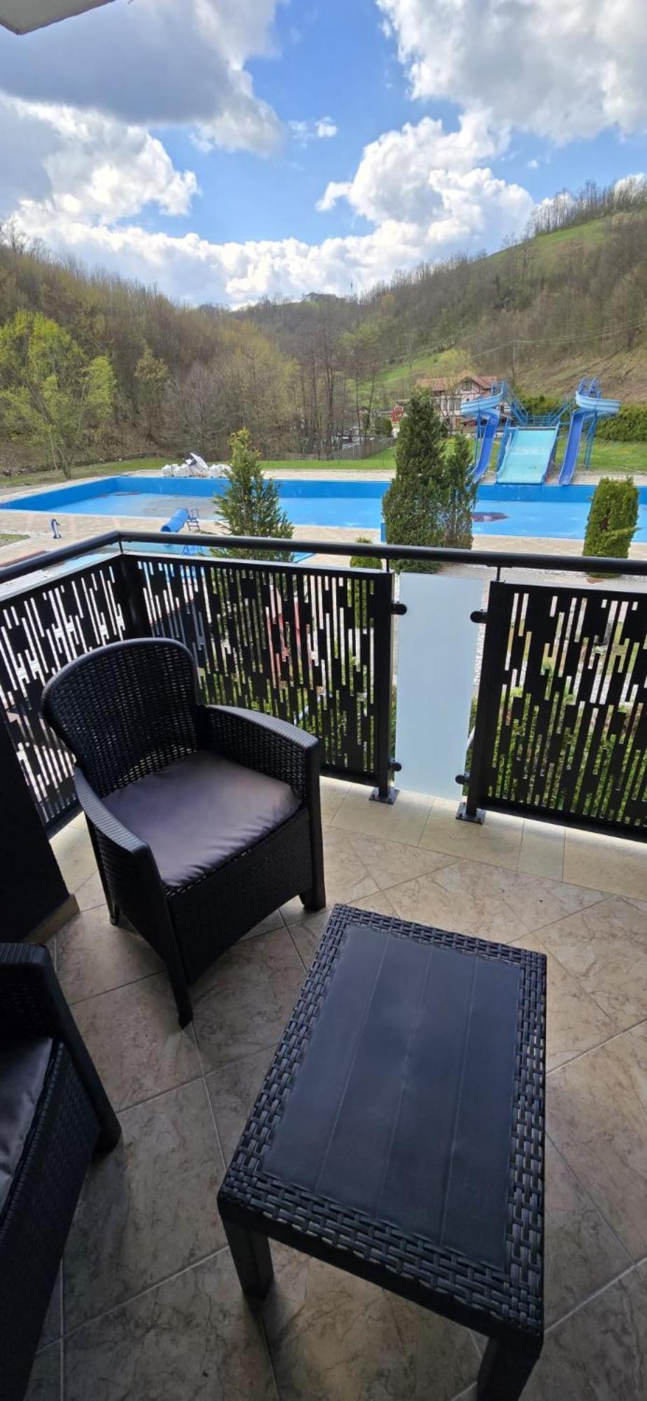 Motel "Kula" Cazin Εξωτερικό φωτογραφία
