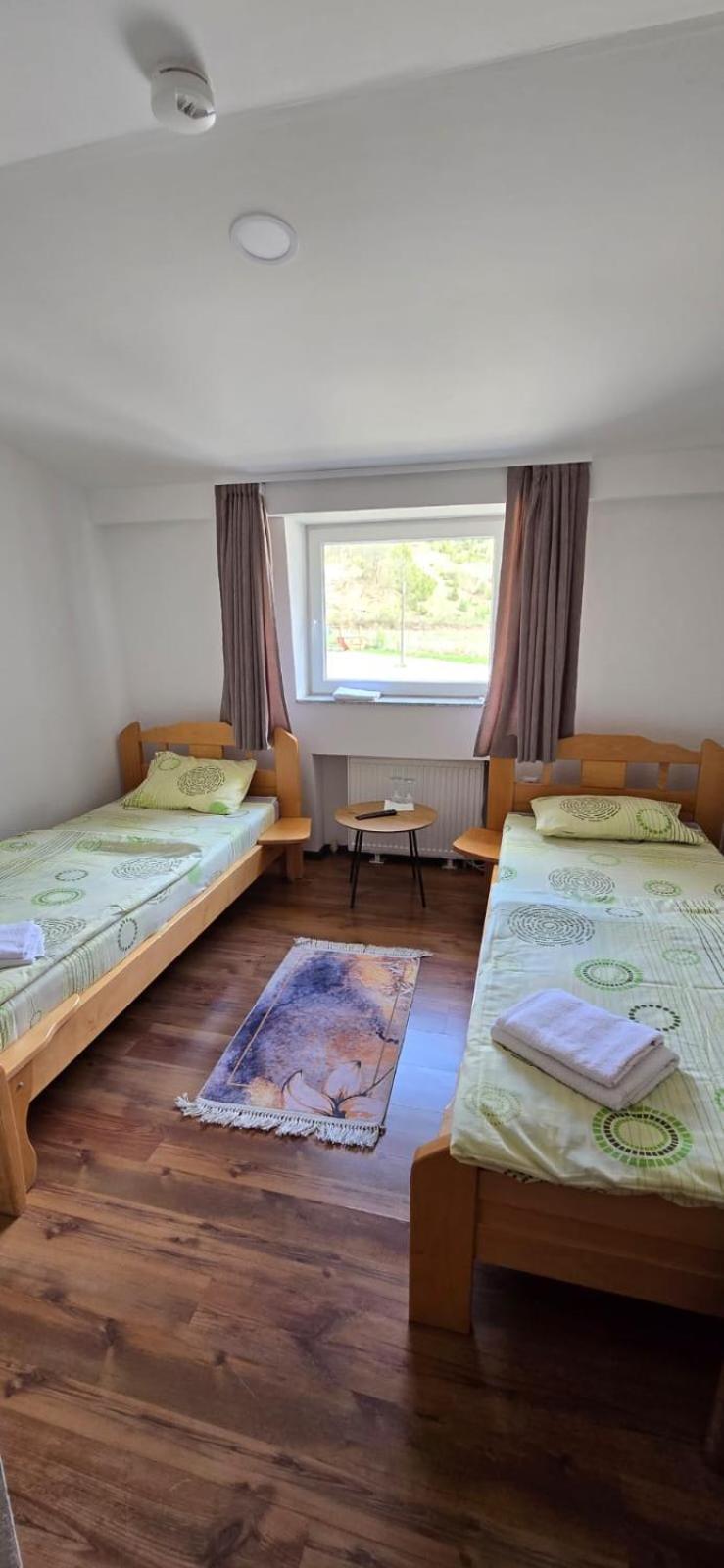 Motel "Kula" Cazin Εξωτερικό φωτογραφία