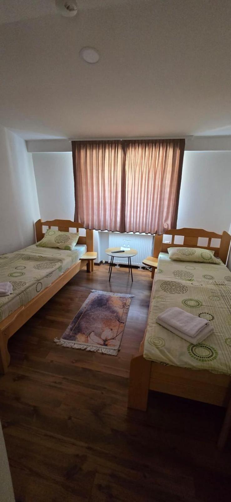 Motel "Kula" Cazin Εξωτερικό φωτογραφία