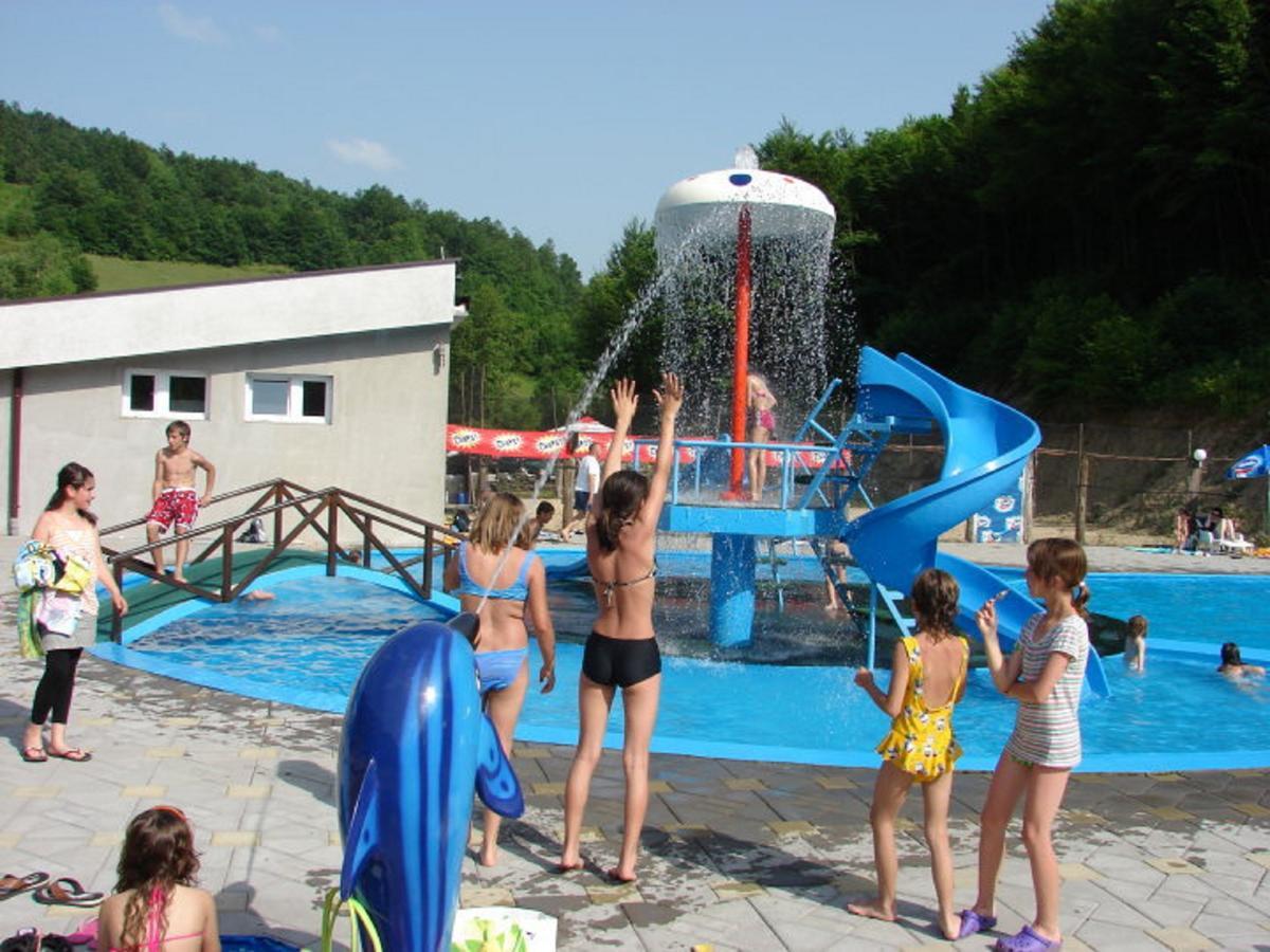 Motel "Kula" Cazin Εξωτερικό φωτογραφία