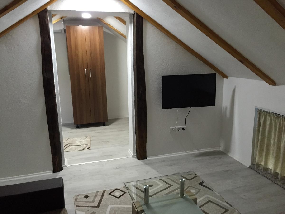 Motel "Kula" Cazin Εξωτερικό φωτογραφία