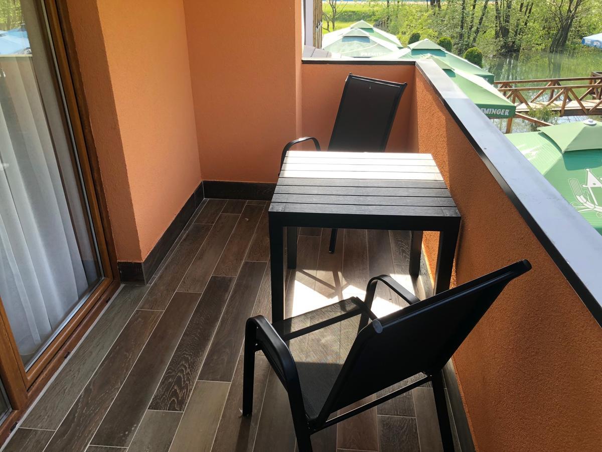 Motel "Kula" Cazin Εξωτερικό φωτογραφία