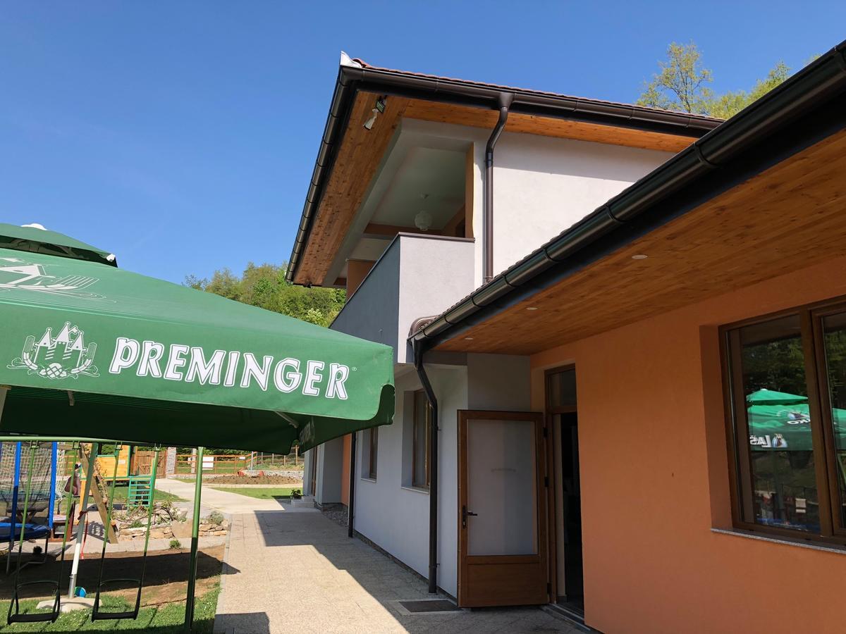Motel "Kula" Cazin Εξωτερικό φωτογραφία